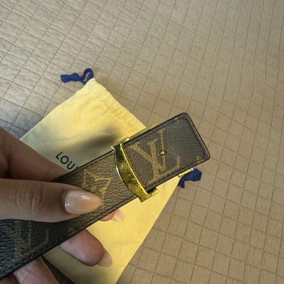 Louis Vuitton Belt - Picture 4 of 11